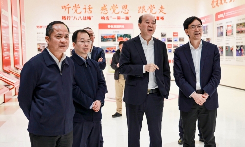 浙江省人民当局表事办公室党组书记、主任顾建新莅临征途国际官网