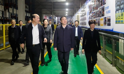 咸宁市委书记陈浩莅临征途国际官网恒腾调研