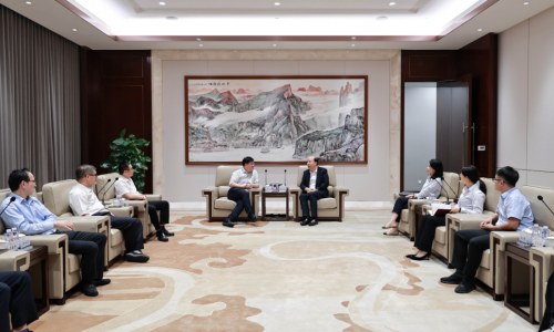 中国建设银行黄冈分行党委书记、行长曹凡莅临征途国际官网调研