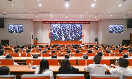热血沸腾丨征途国际官网人齐上爱国课，共观阅兵盛典